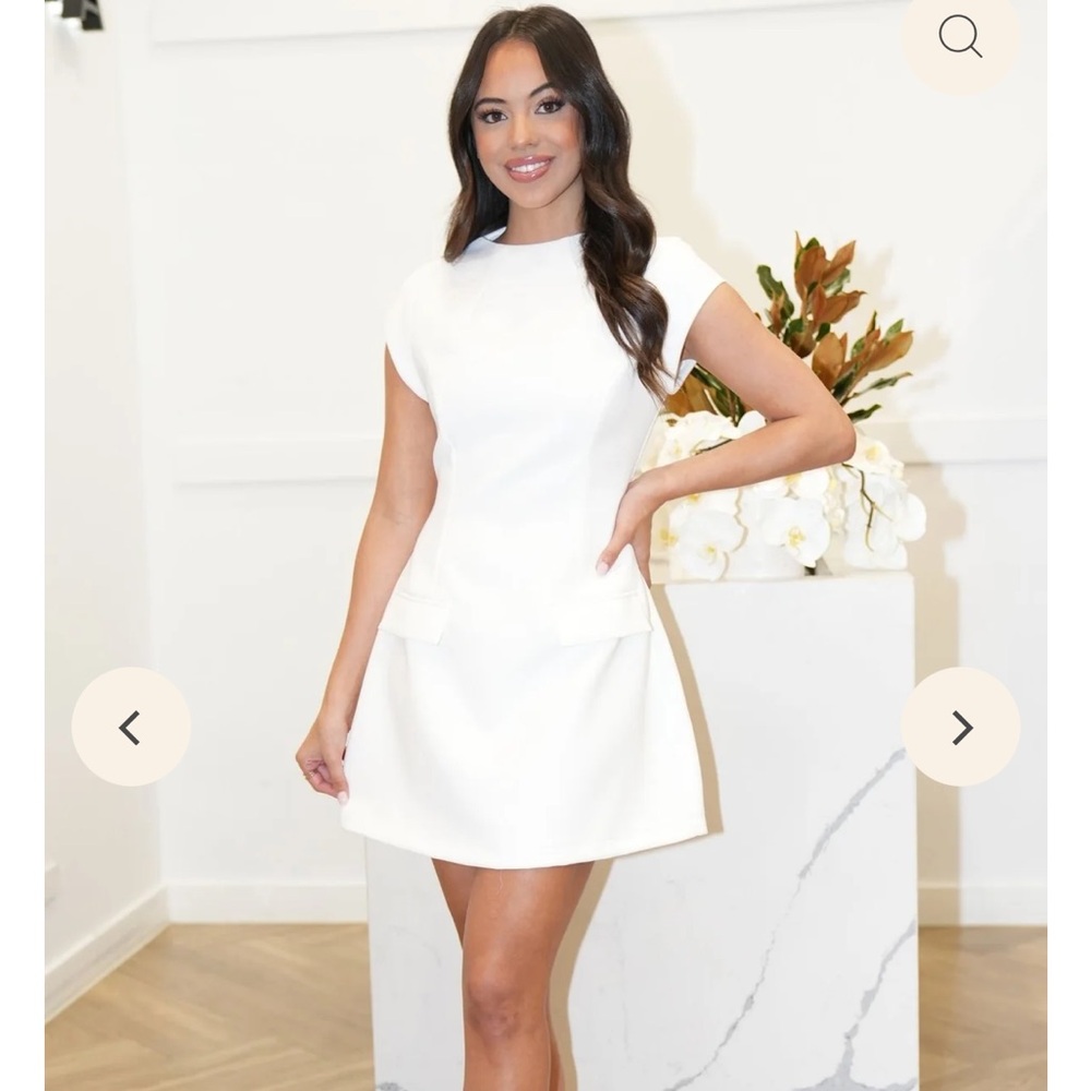 Chic White Cap Sleeve Mini Dress